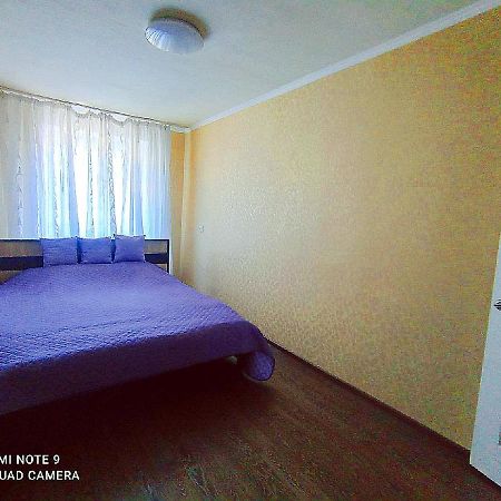 Центр Автовокзал 2 Кв Apartaments Dnjepropetovsk Buitenkant foto
