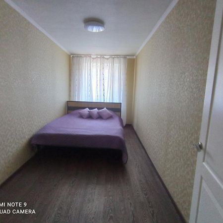 Центр Автовокзал 2 Кв Apartaments Dnjepropetovsk Kamer foto